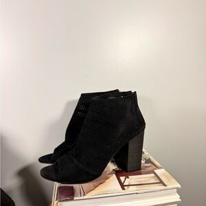 NY&C Women’s Size 9 Elegant Black Ankle Boots